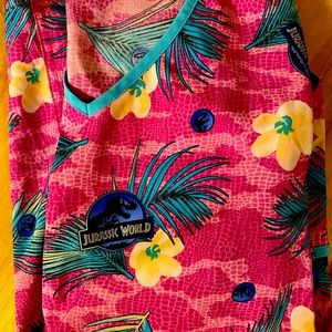 Size medium scrub top